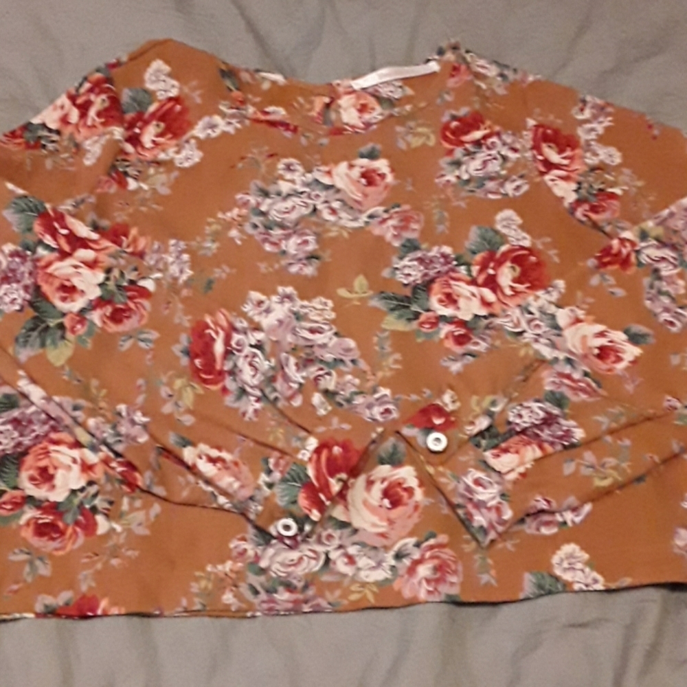 2/$30  Mustard floral top